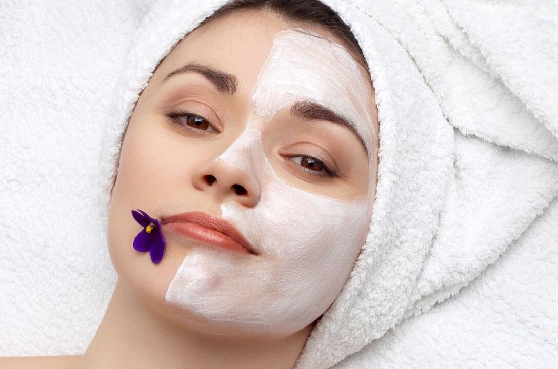 Masque raffermissant à base de protéines et de crème sure pour le visage à partir de 45 ans. 